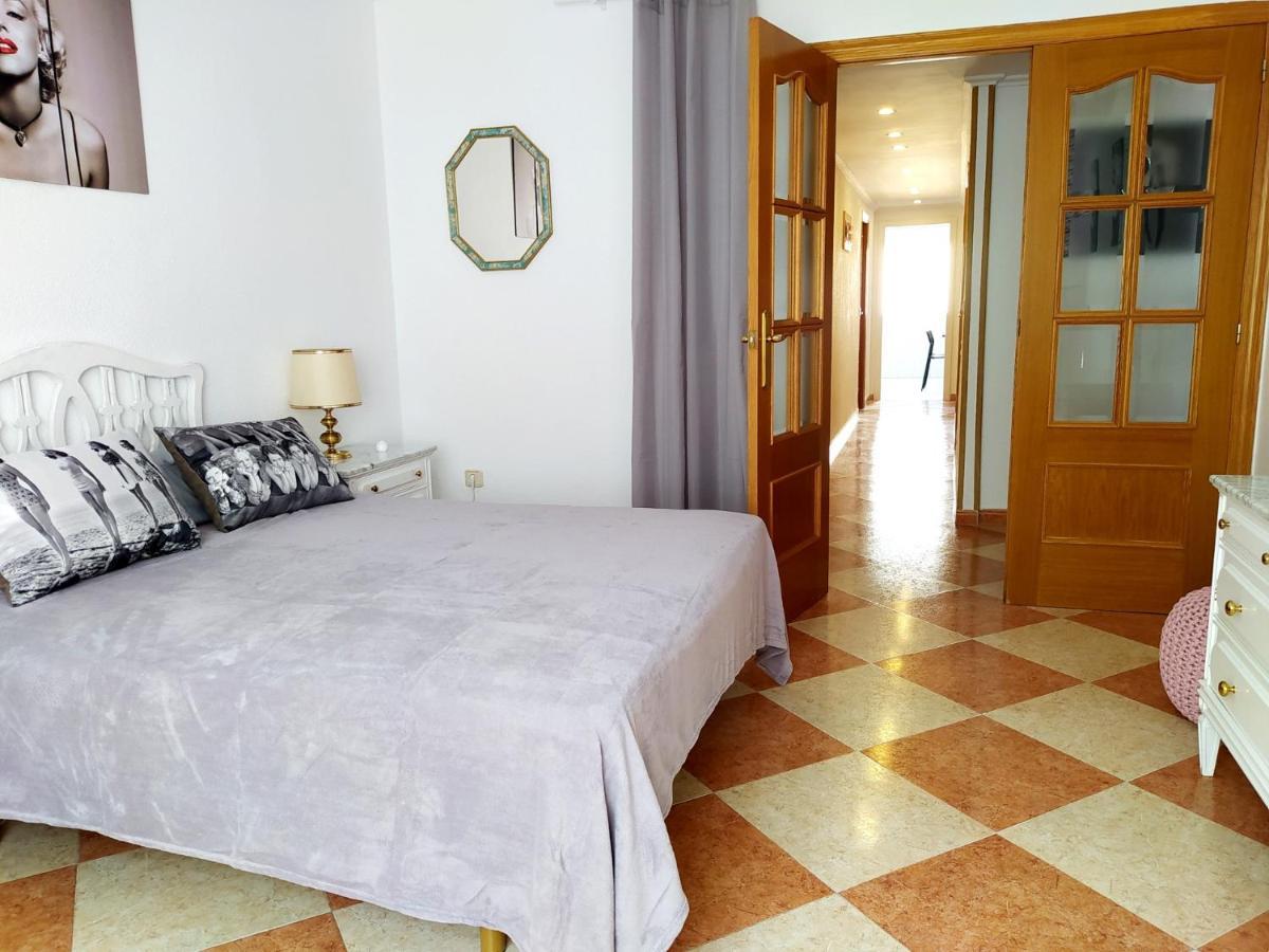 Movie Stars Apartment, Гандия Екстериор снимка